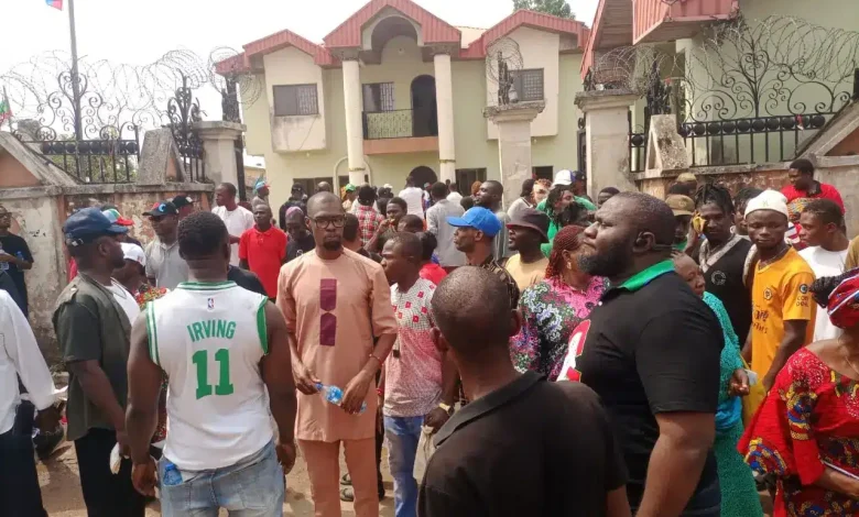 BREAKING: Tension As Tony Kabaka, Youths Take Over APC Secretariat, Make Major Demand