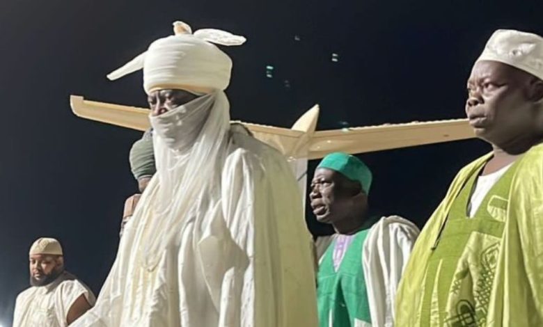 BREAKING: Drama As Court Orders Security To Kick Out Dethroned Emir Of Kano