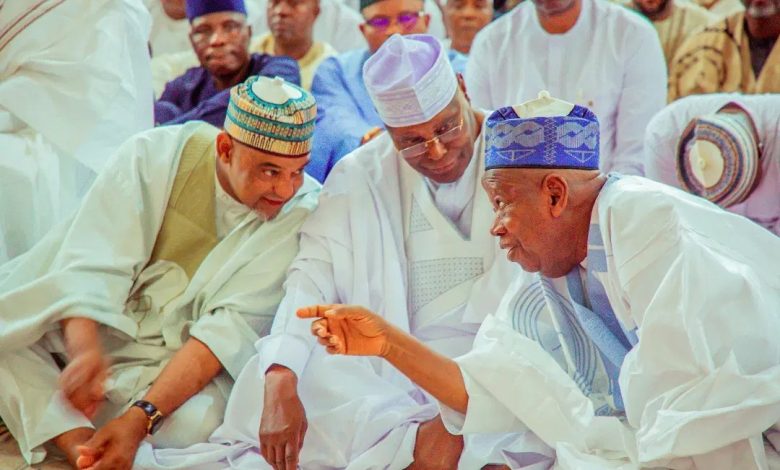 National Chairmen Of APC, PDP, Kwankwaso, Other Powerful Politicians Visit Atiku (PHOTOS)